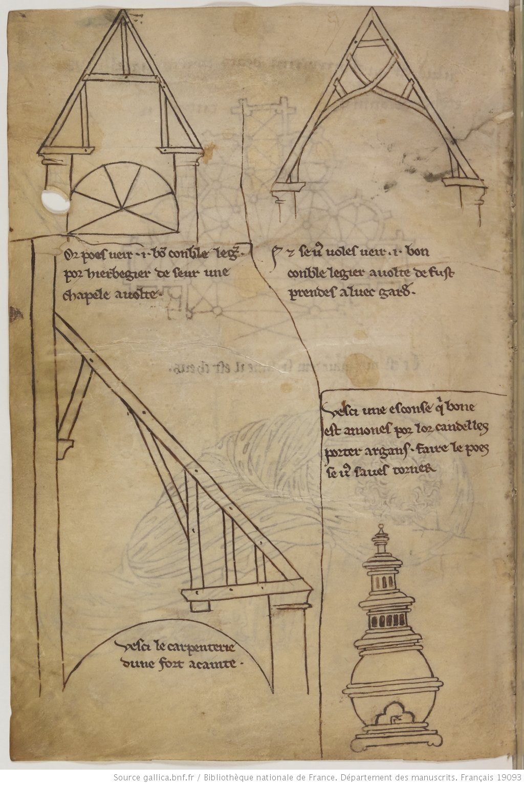 Página de pergamino con dibujos a tinta de armaduras de madera para tejados, en forma de triángulo, con notas en francés antiguo